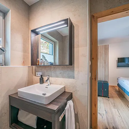 Kitzbueheler Alpenlodge A8 Apartment