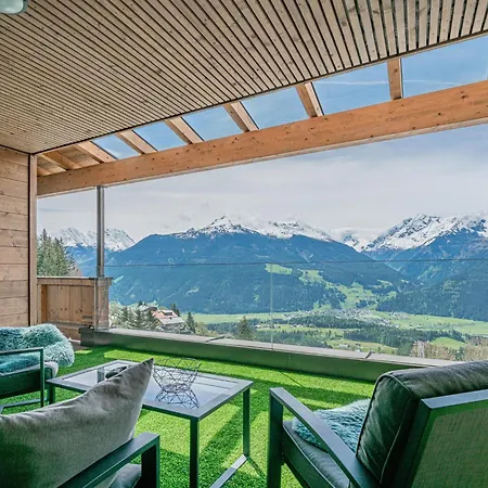 Kitzbueheler Alpenlodge A8 *